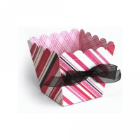 3d scalloped top favor box 3d scalloped top favor box